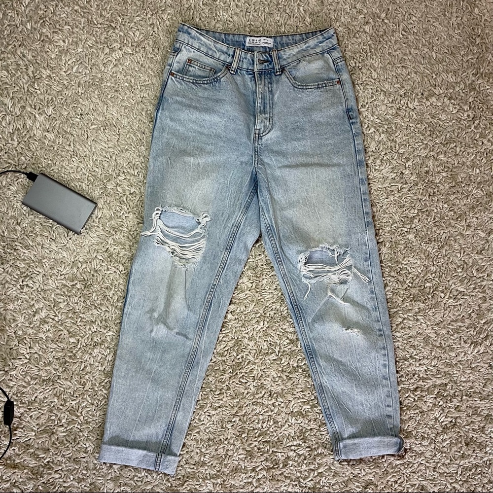 ❌SOLD. Denim&Co Moms Ripped Jeans | High Waist Rise, Blue, size 4 - Picture 3 of 5